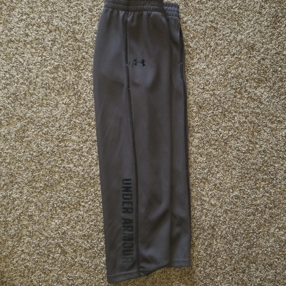 Boys under armour gray pants